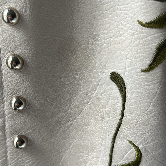 Pleather jacket size L ( tag says XL but it is made small) - Picture 3 of 6